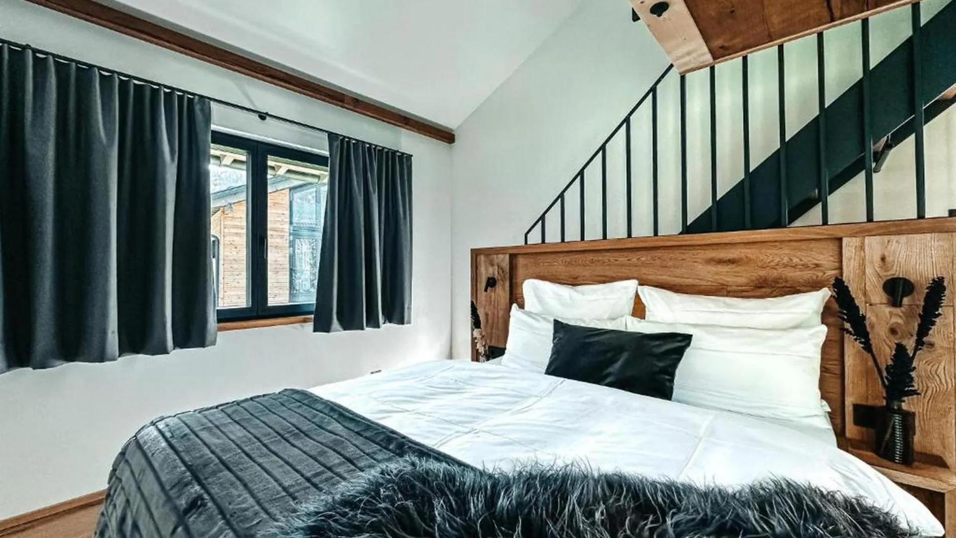 3Bdr Splendid Chalet With Sauna And Hot Tub Villa Garmisch-Partenkirchen 0*,  Germany