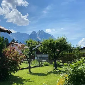  بيت للعطل Haus Mit Wunderschoenem Ausblick Und Garten